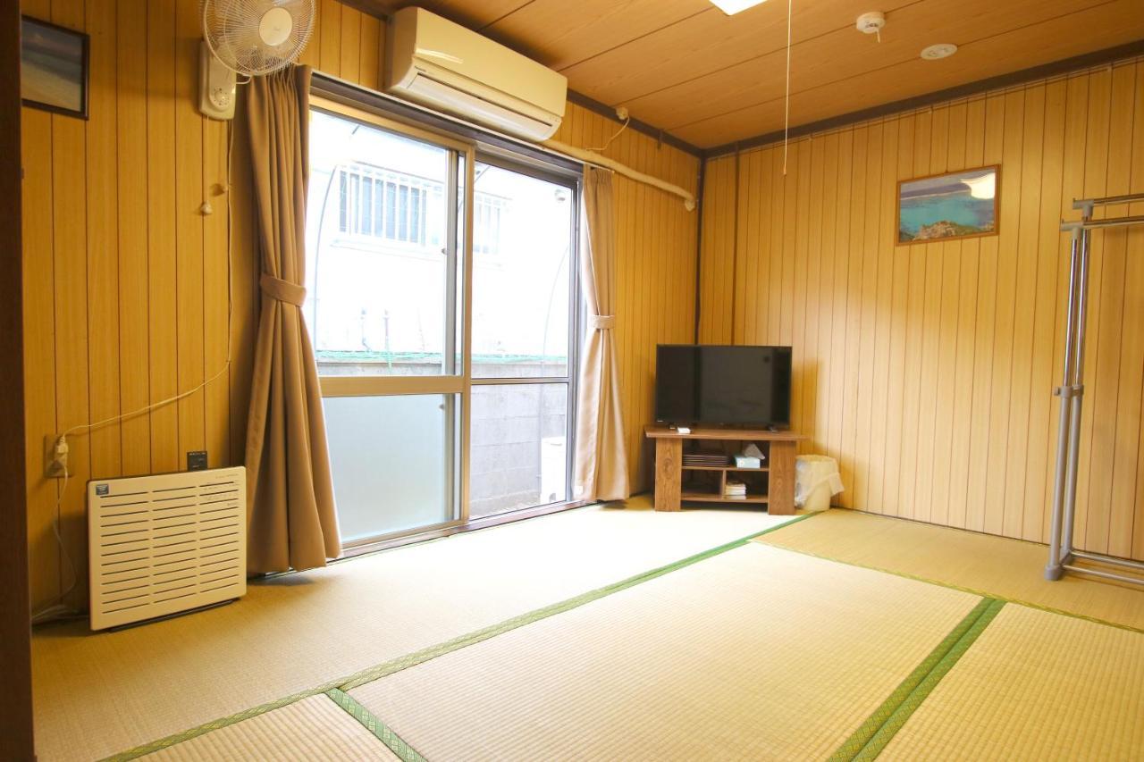 Okinawa Naha Jinjin -沖縄伝統体験型宿じんじん- Zewnętrze zdjęcie